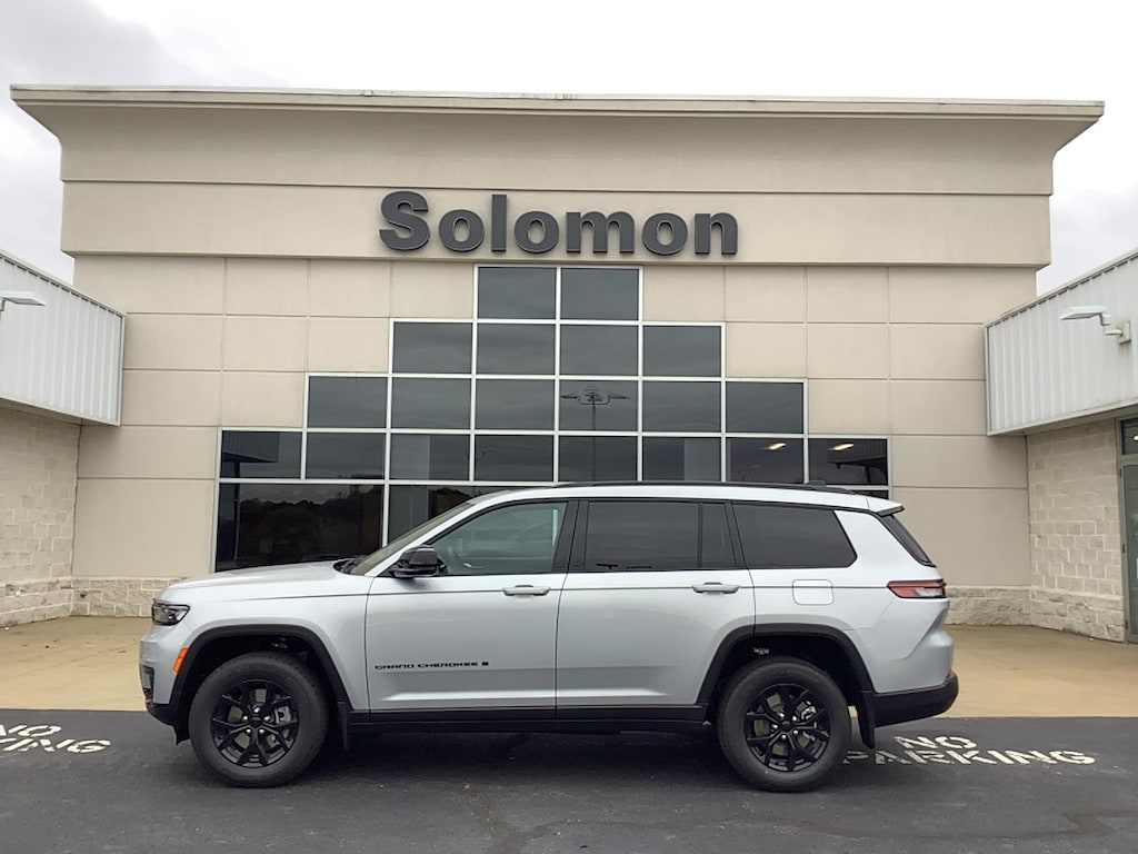 New 2025 Jeep Grand Cherokee L ALTITUDE X 4X4 Sport Utility