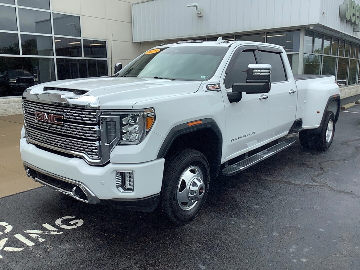 2023 Gmc Sierra HD Denali photo 2