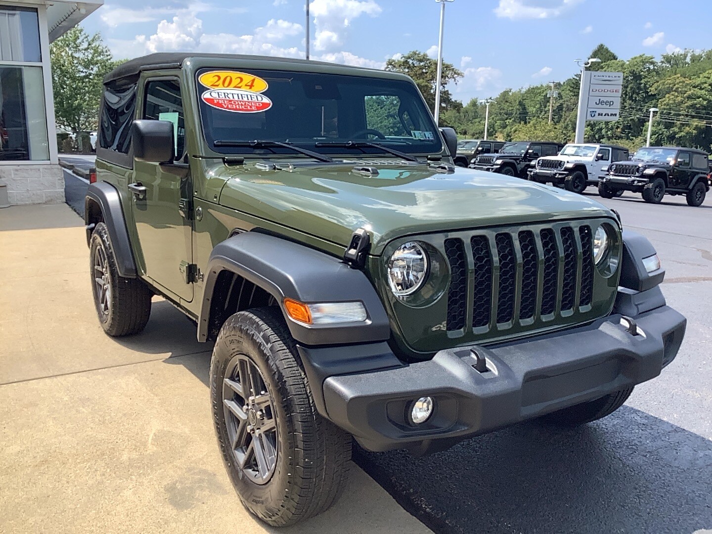 2024 Jeep Wrangler Sport S photo 4