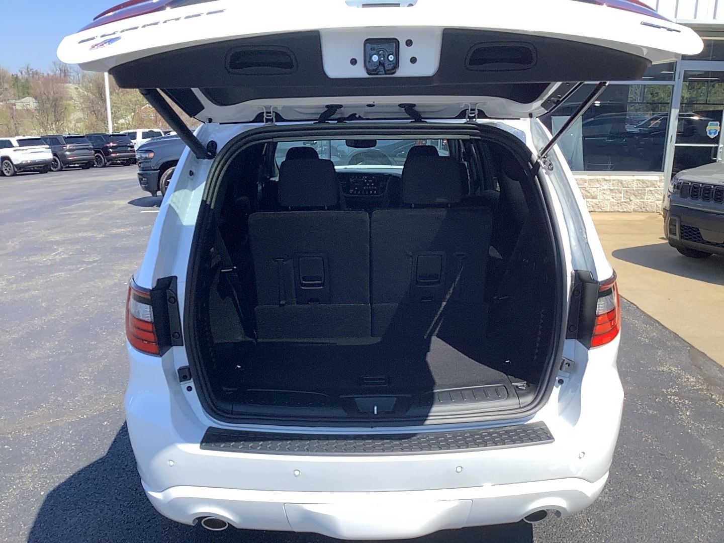 2026 Dodge Durango GT AWD HEMI V8 White Knuckle at Solomon CJD Brownsville