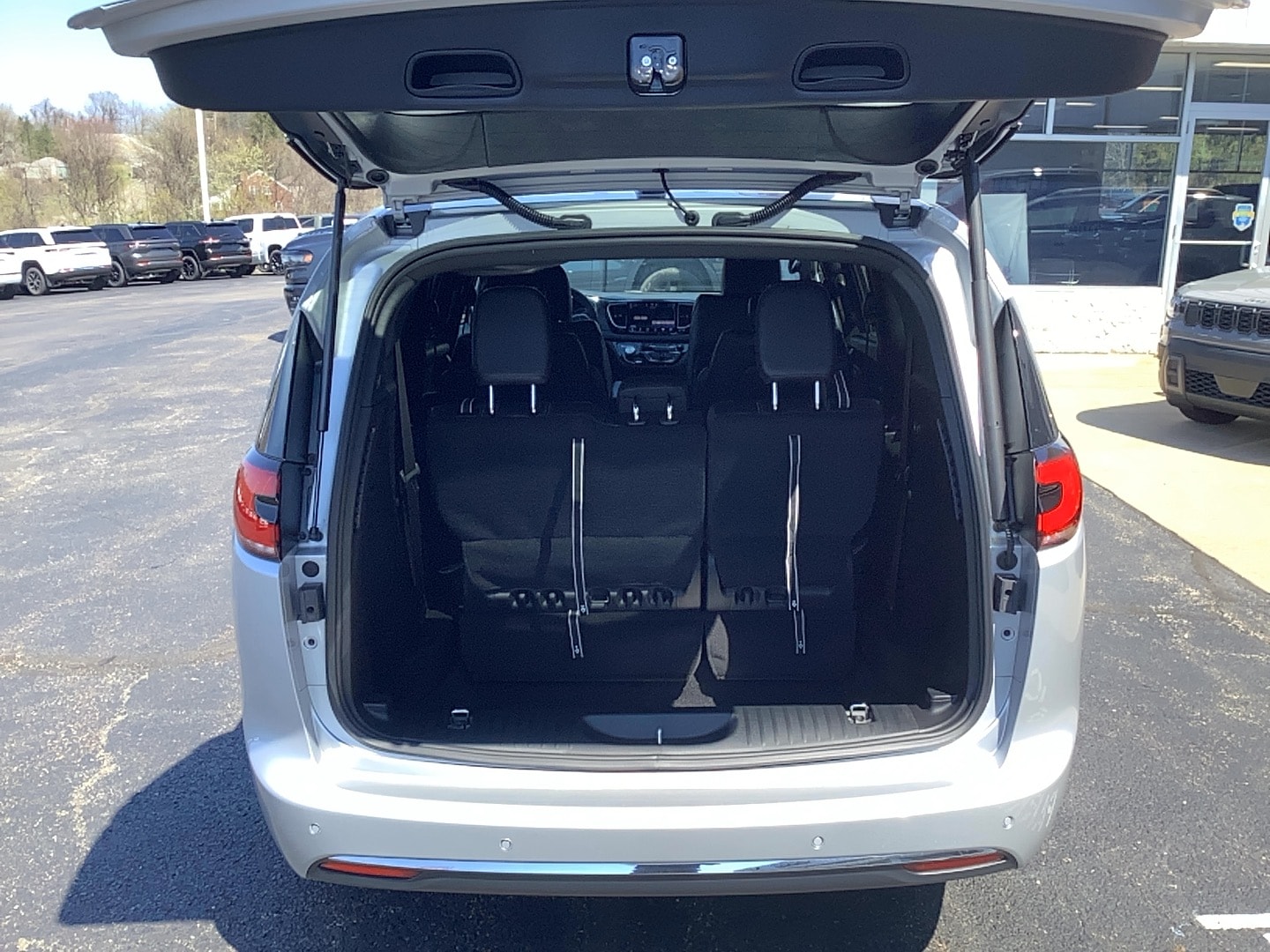 2026 Chrysler Pacifica SELECT AWD Silver Mist at Three Rivers CJD