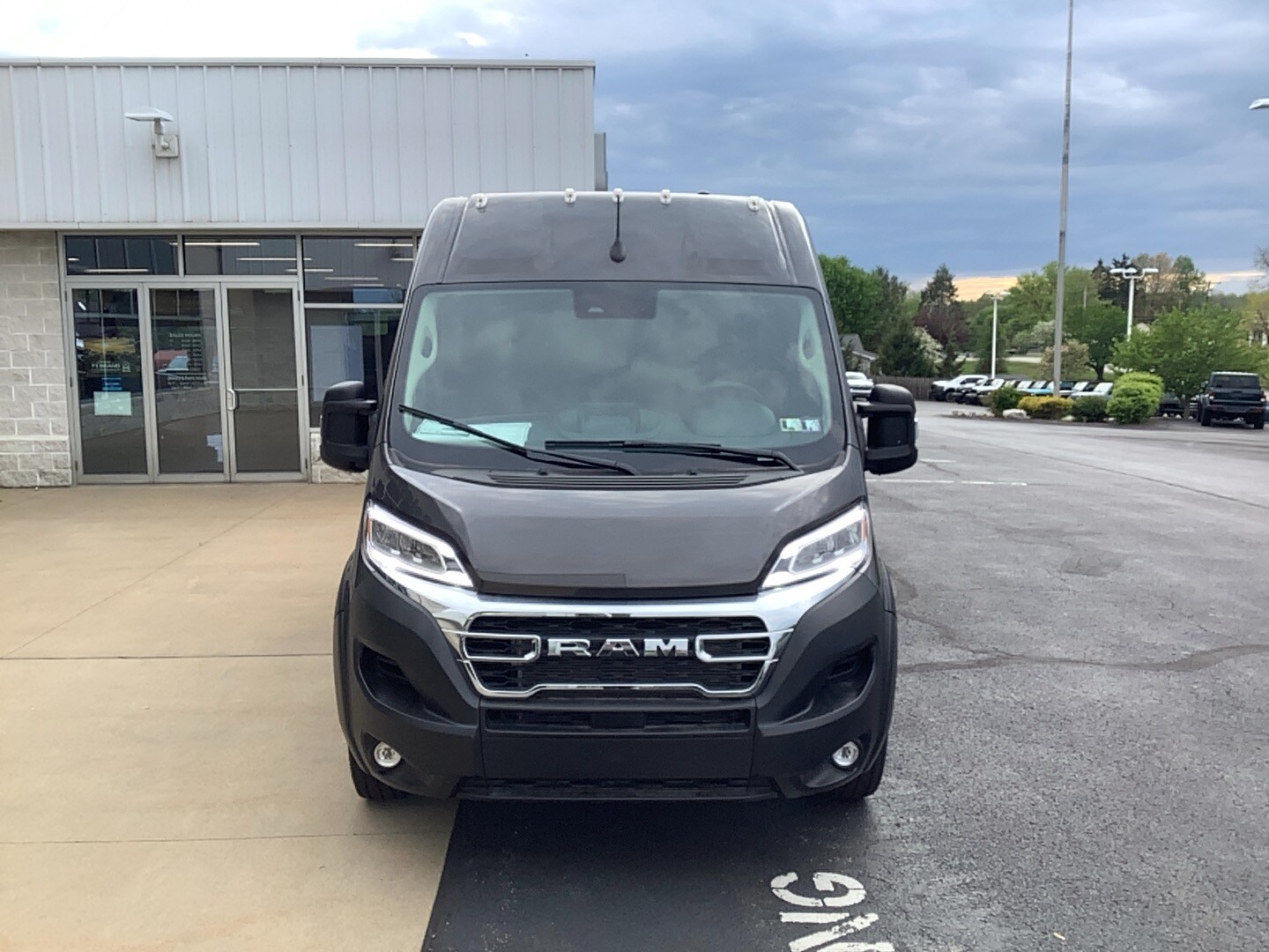 2025 Ram ProMaster 1500 SLT Cargo Van High Roof photo 2