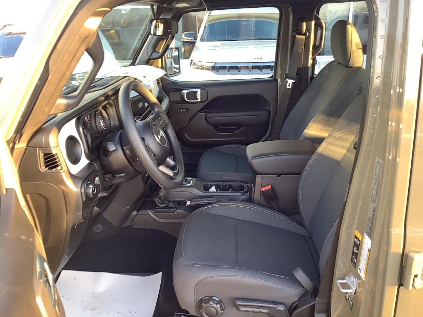 2026 Jeep Gladiator SPORT 4X4 - 8