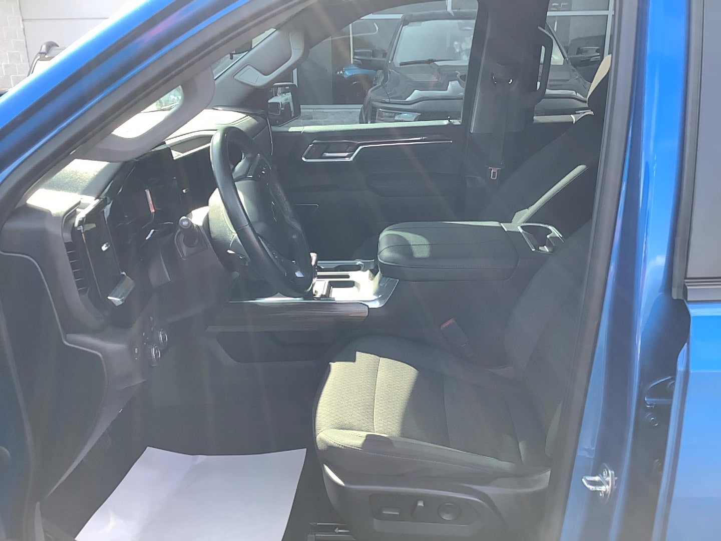 2023 Chevrolet Silverado 1500 RST - 8