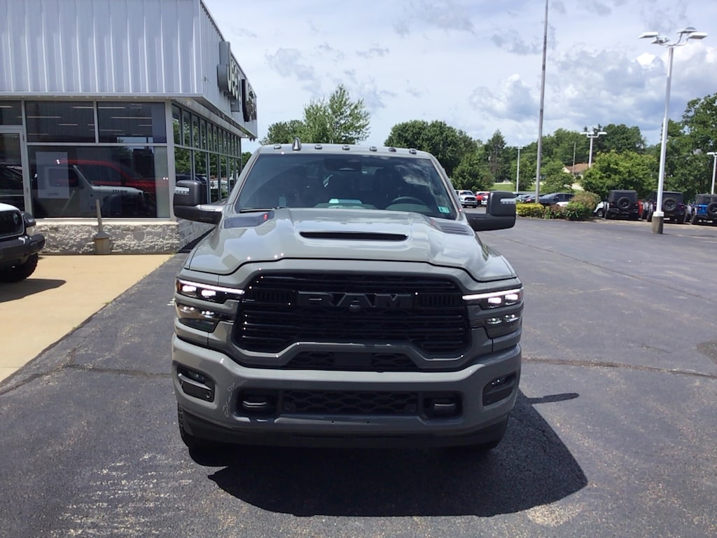 New 2026 Ram 2500 LARAMIE MEGA CAB 4X4 6'4 BOX Pickup