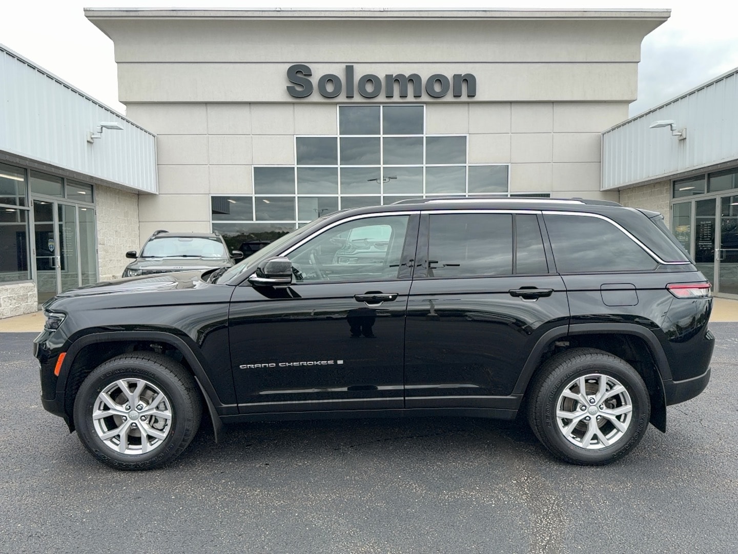 2022 Jeep Grand Cherokee Limited - 0