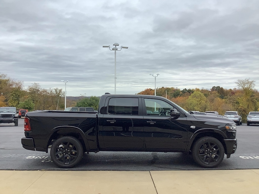 New 2026 Ram 1500 LARAMIE CREW CAB 4X4 5'7 BOX Pickup
