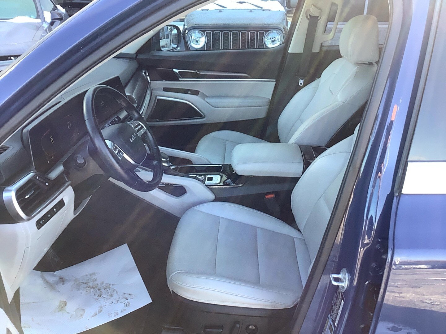 2023 Kia Telluride S - 9
