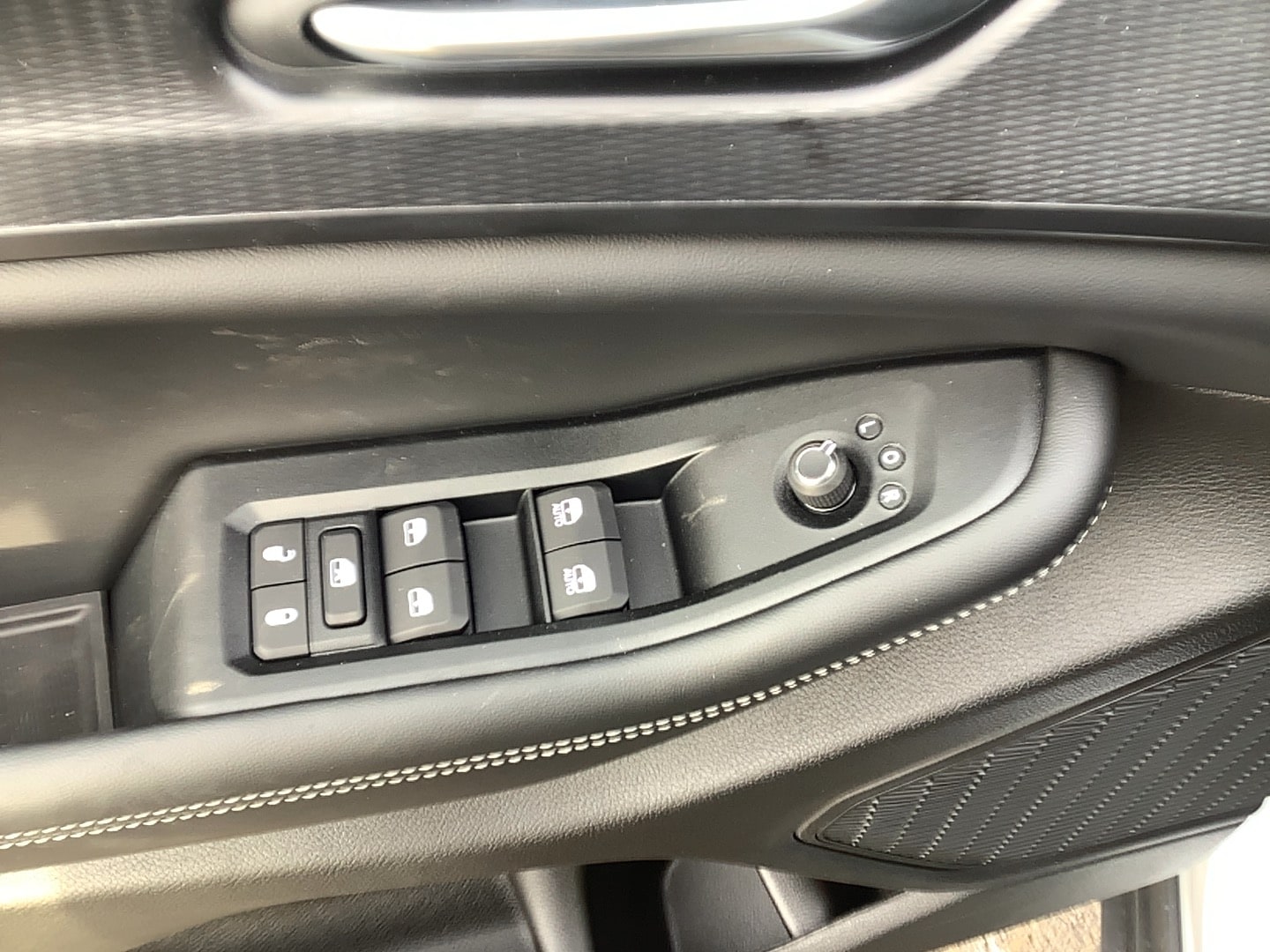 2025 Jeep Grand Cherokee ALTITUDE X 4X4 - 8