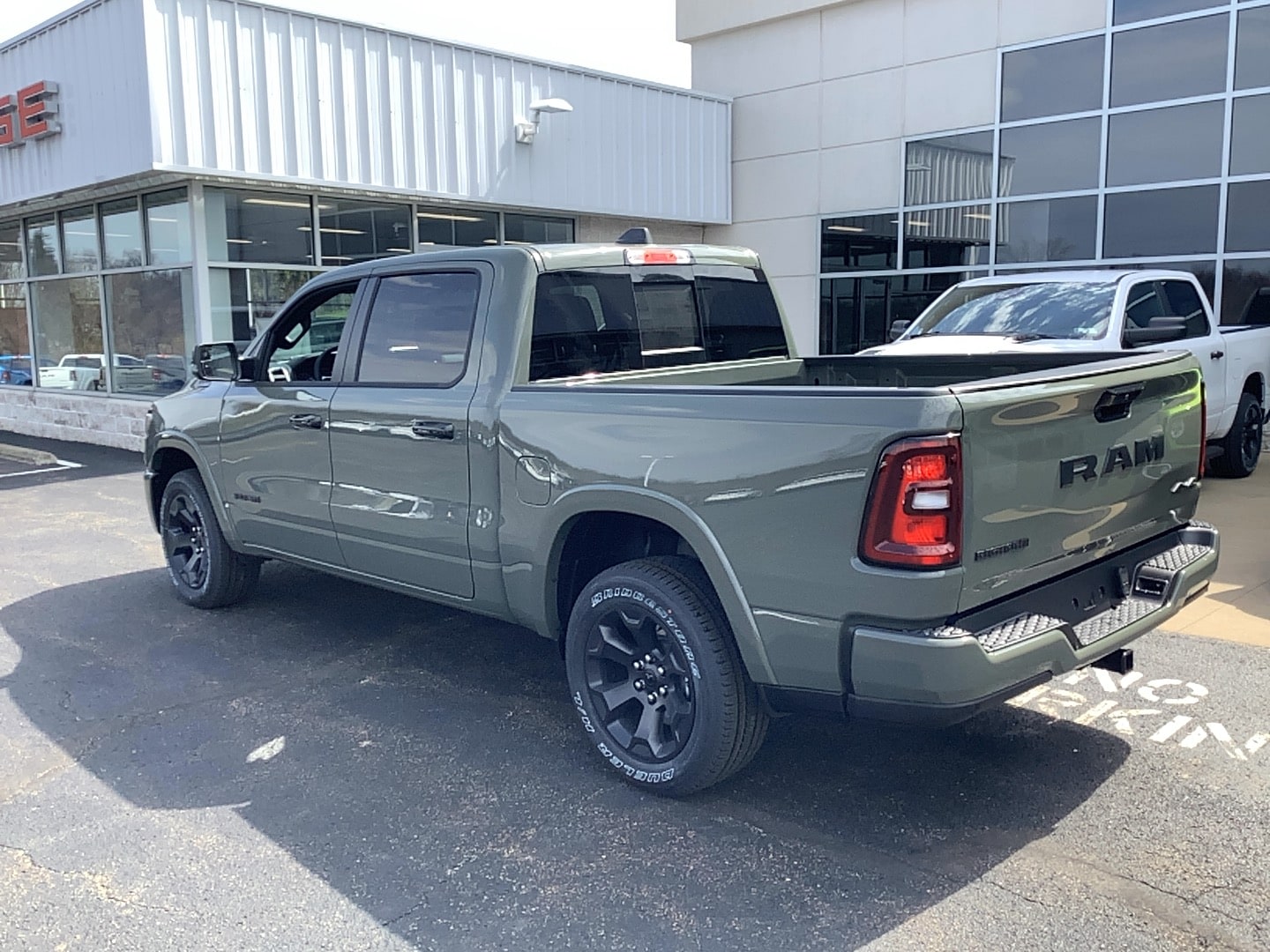 2026 Ram 1500 BIG HORN CREW CAB 4X4 5'7 BOX Canyon Lake at Solomon CJD Carmichaels