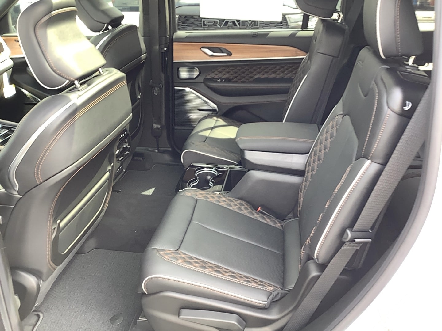 2026 Jeep Grand Cherokee L SUMMIT 4X4 - 8