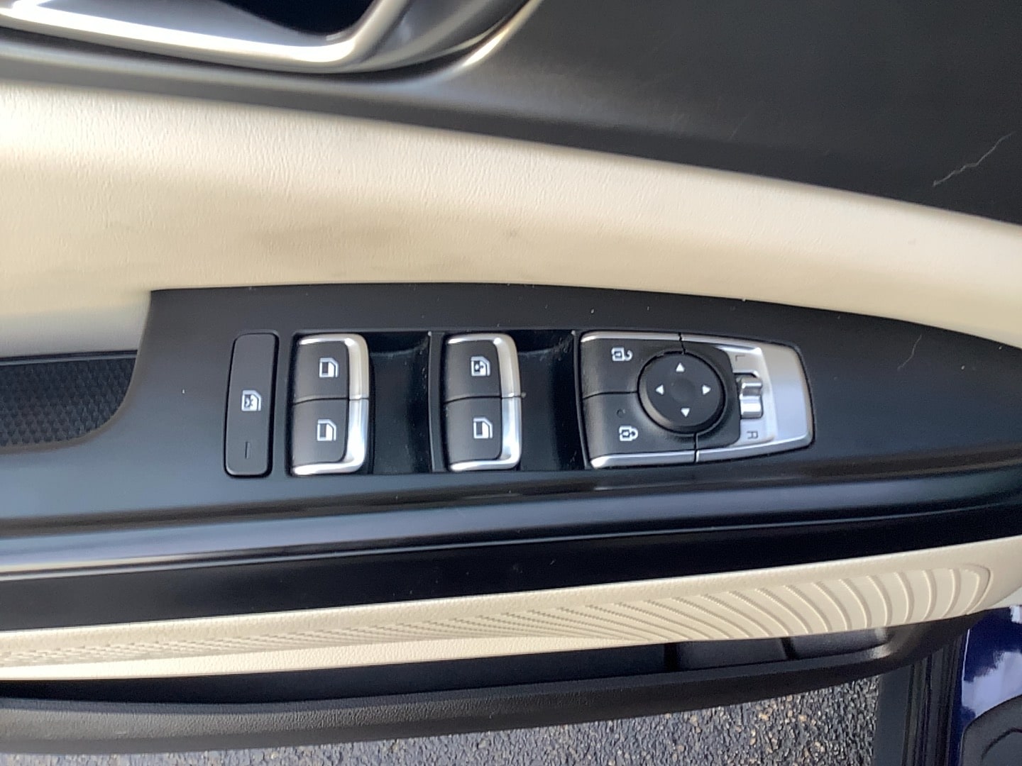 2024 Kia Carnival LX - 10