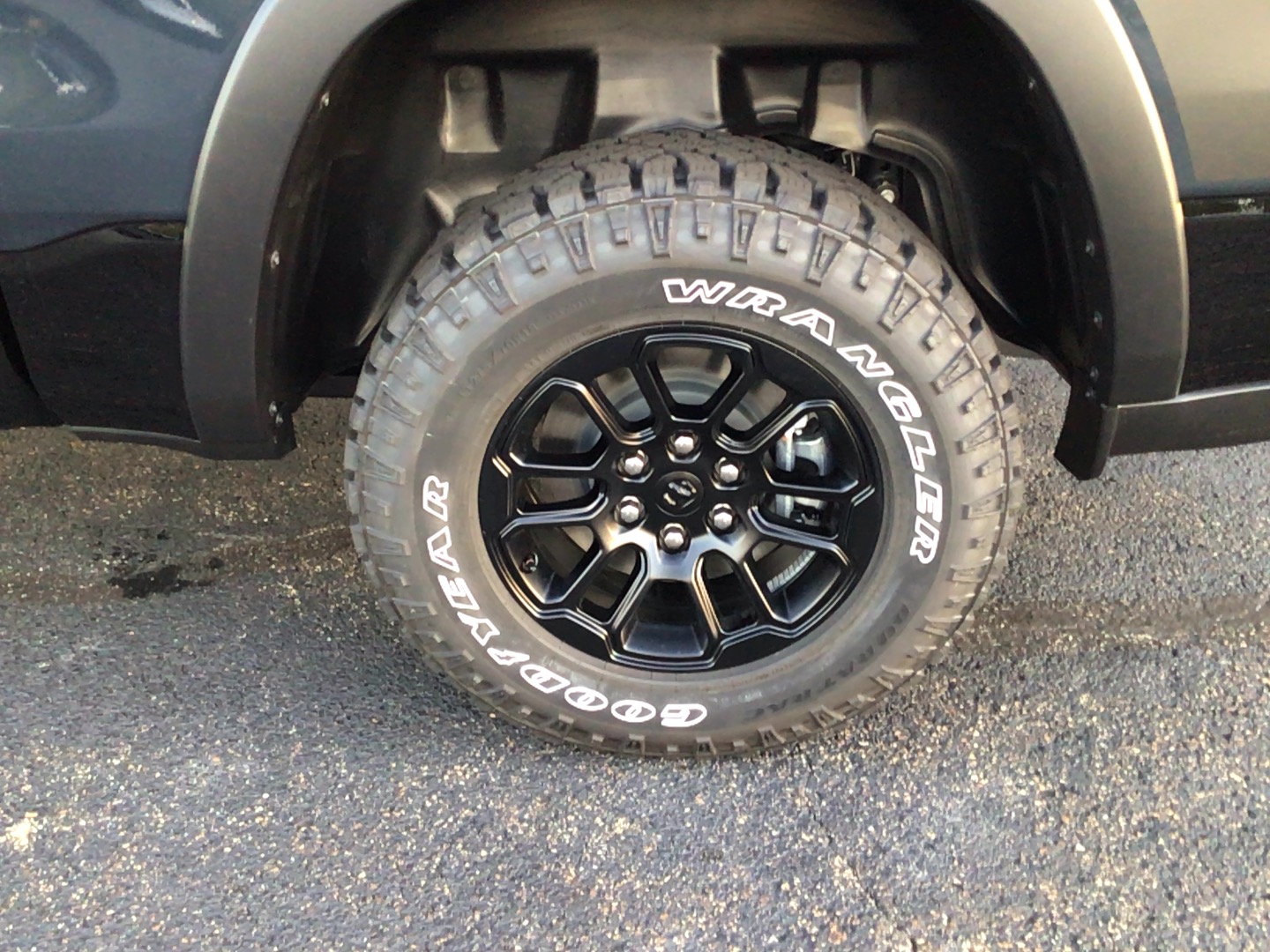 2027 Ram 1500 photo 7 of 13