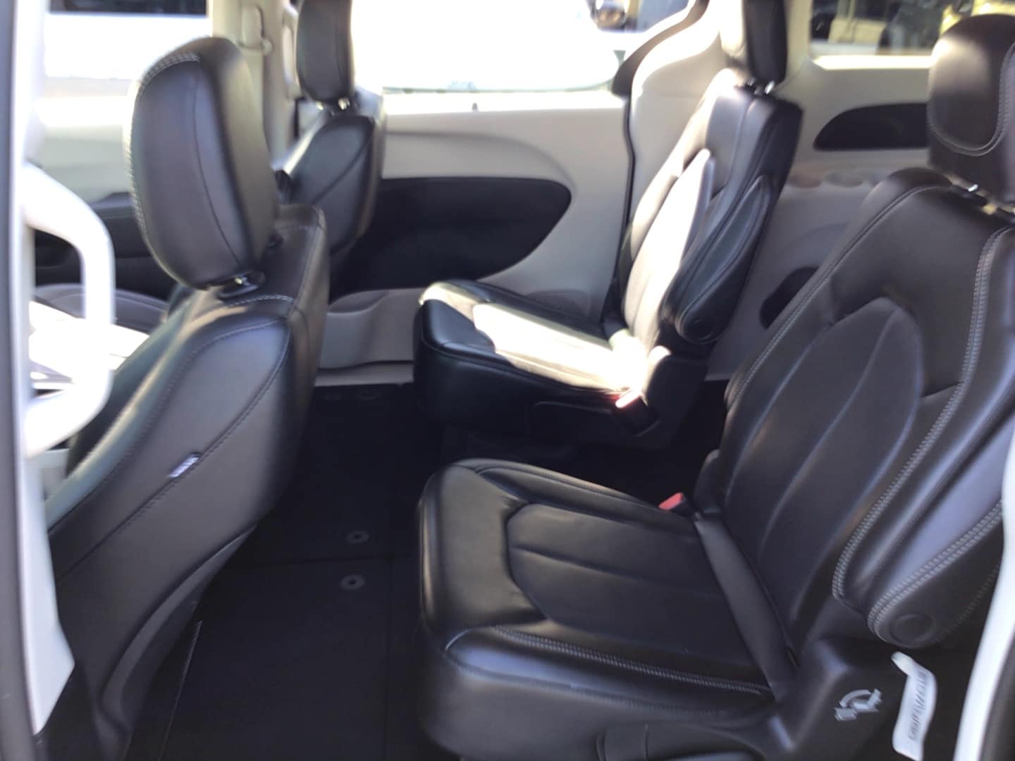 2023 Chrysler Pacifica Touring L Brilliant Black Crystal Pearlcoat at Solomon CJD Carmichaels