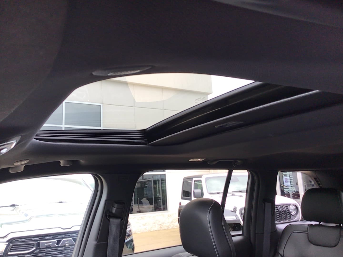 2025 Jeep Grand Cherokee Altitude X Diamond Black Crystal Pearlcoat at Solomon CJD Carmichaels