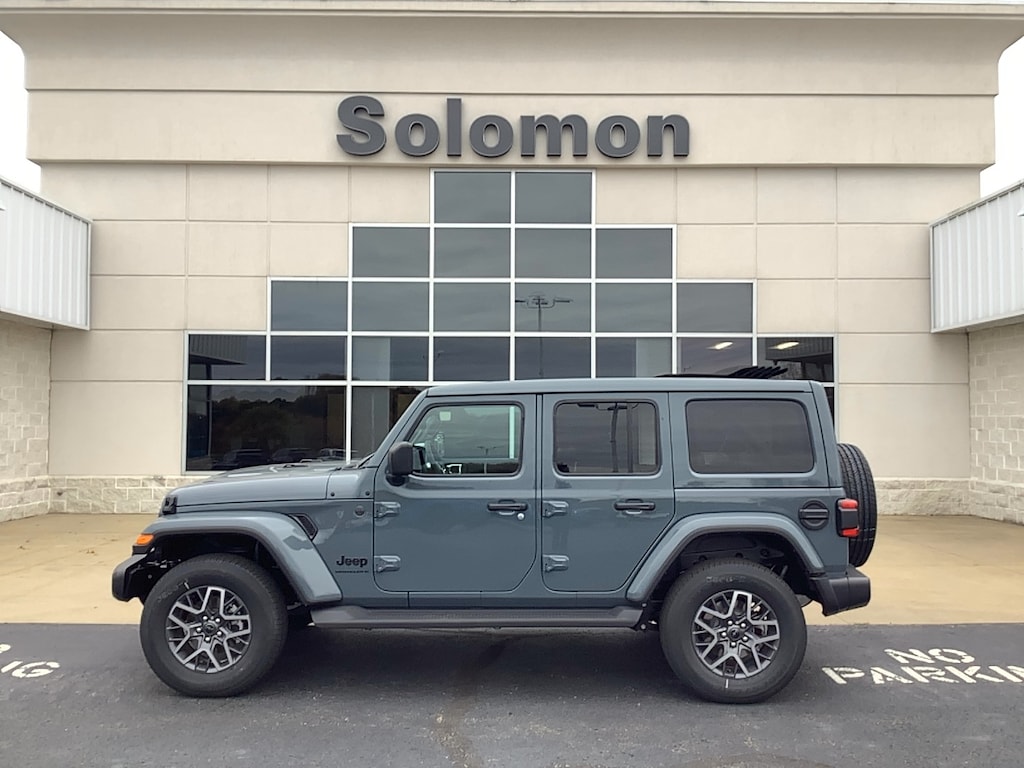 New 2026 Jeep Wrangler 4-DOOR SAHARA Sport Utility