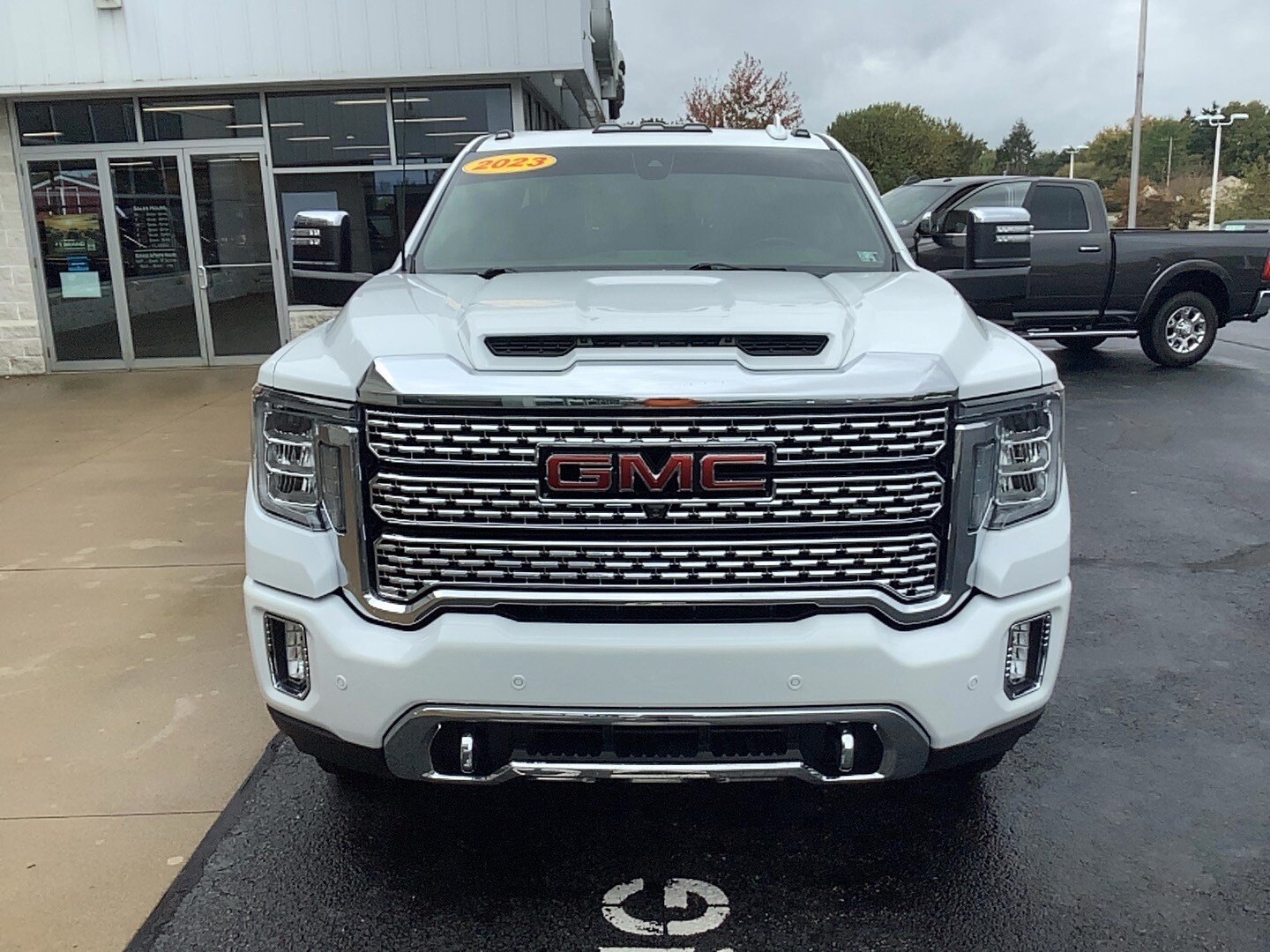 2023 Gmc Sierra HD Denali photo 3