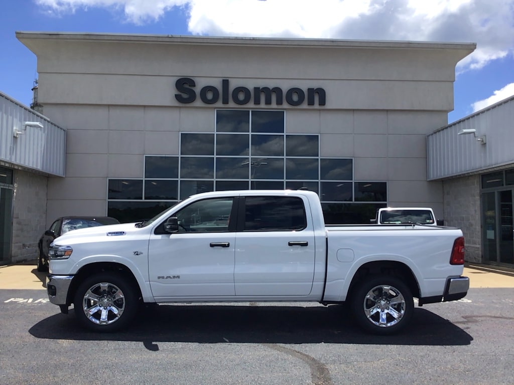 New 2026 Ram 1500 BIG HORN CREW CAB 4X4 5'7 BOX Pickup