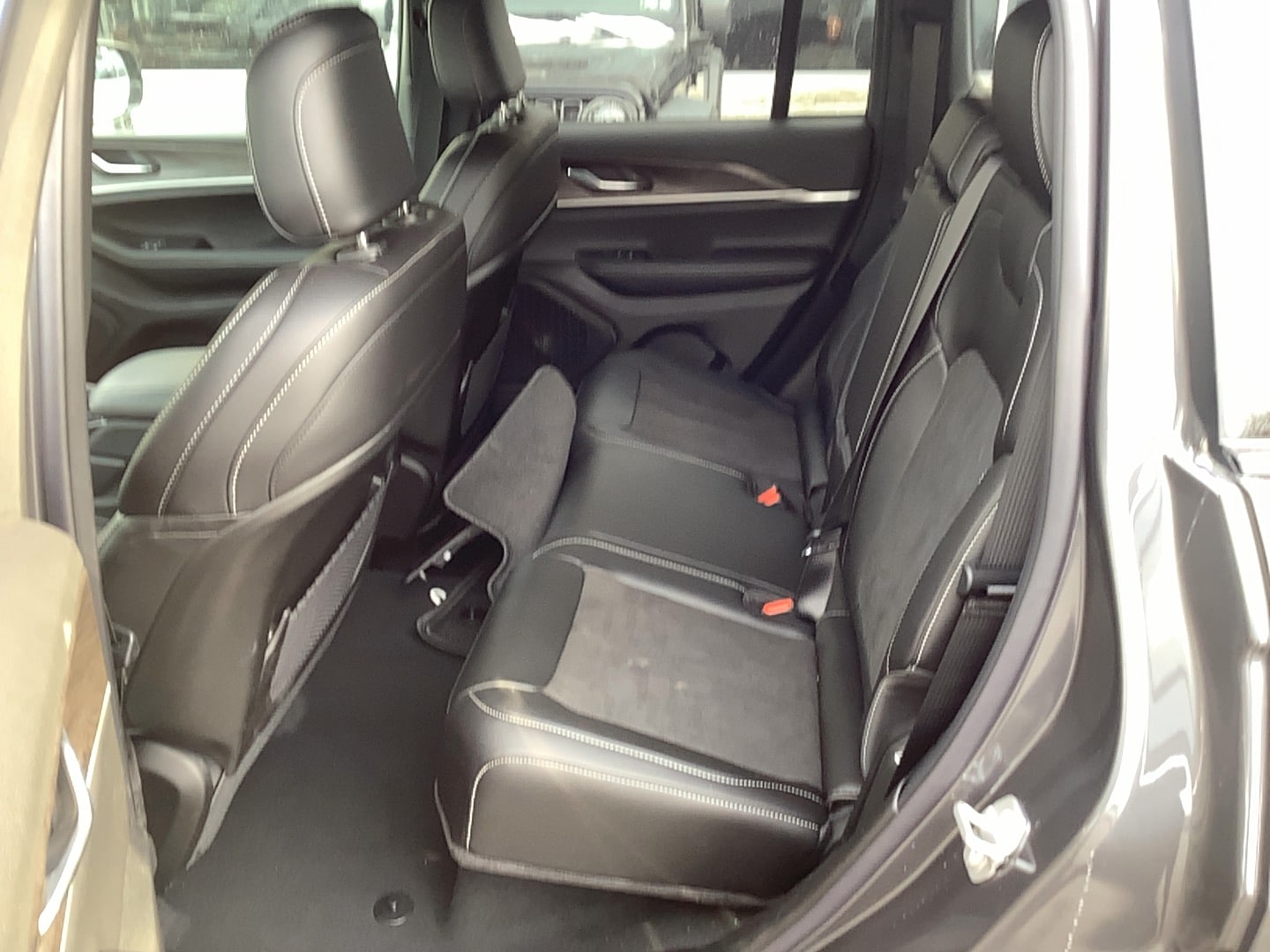 2026 Jeep Grand Cherokee LAREDO ALTITUDE 4X4 - 8