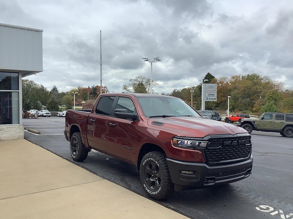 New 2026 Ram 1500 WARLOCK CREW CAB 4X4 5'7 BOX Pickup