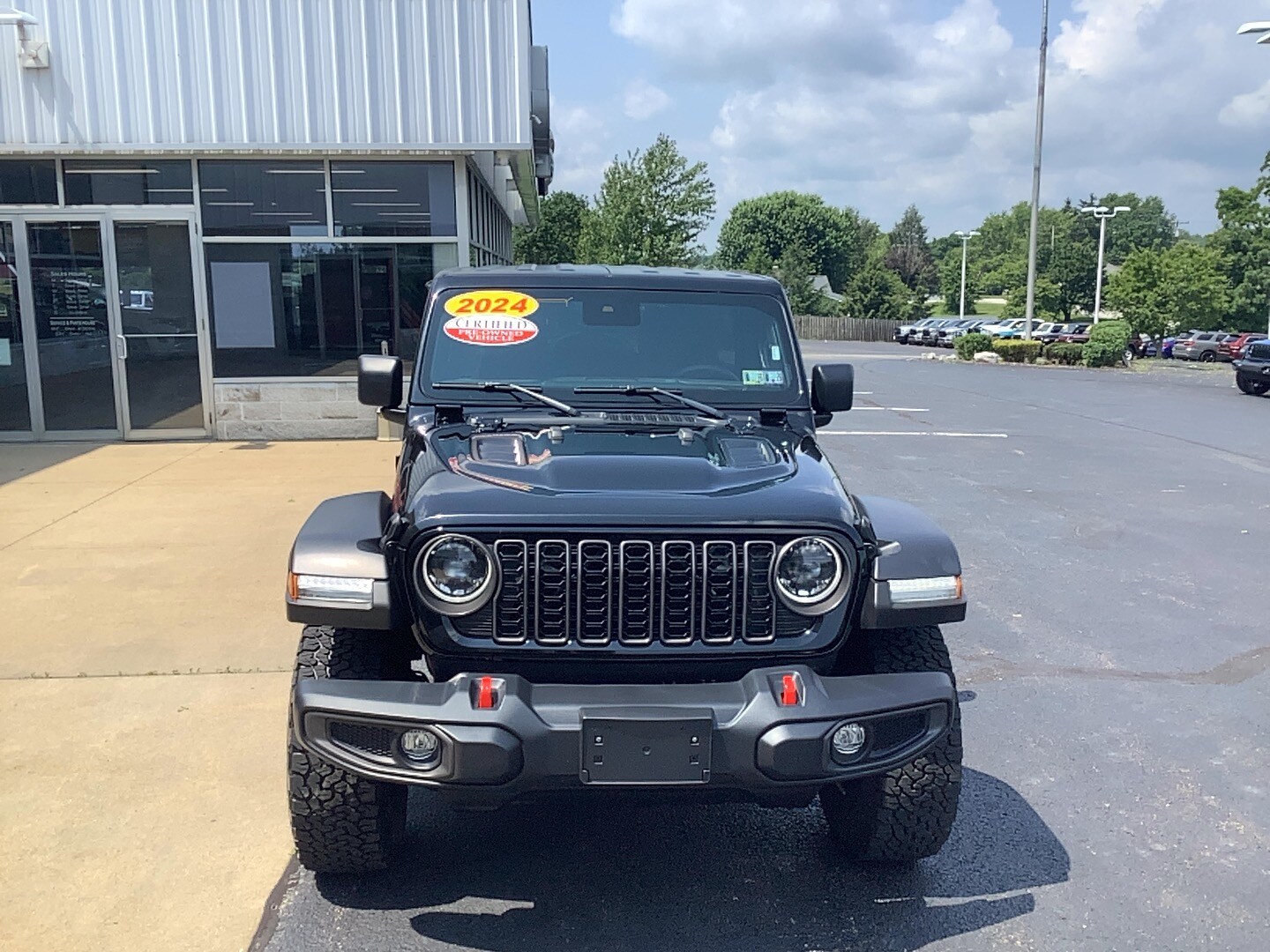 2024 Jeep Wrangler Rubicon photo 2