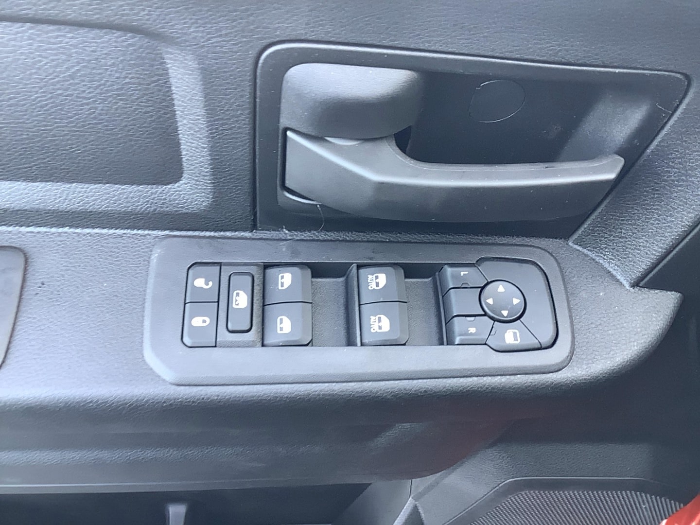 2026 RAM 3500 Tradesman - Photo 11