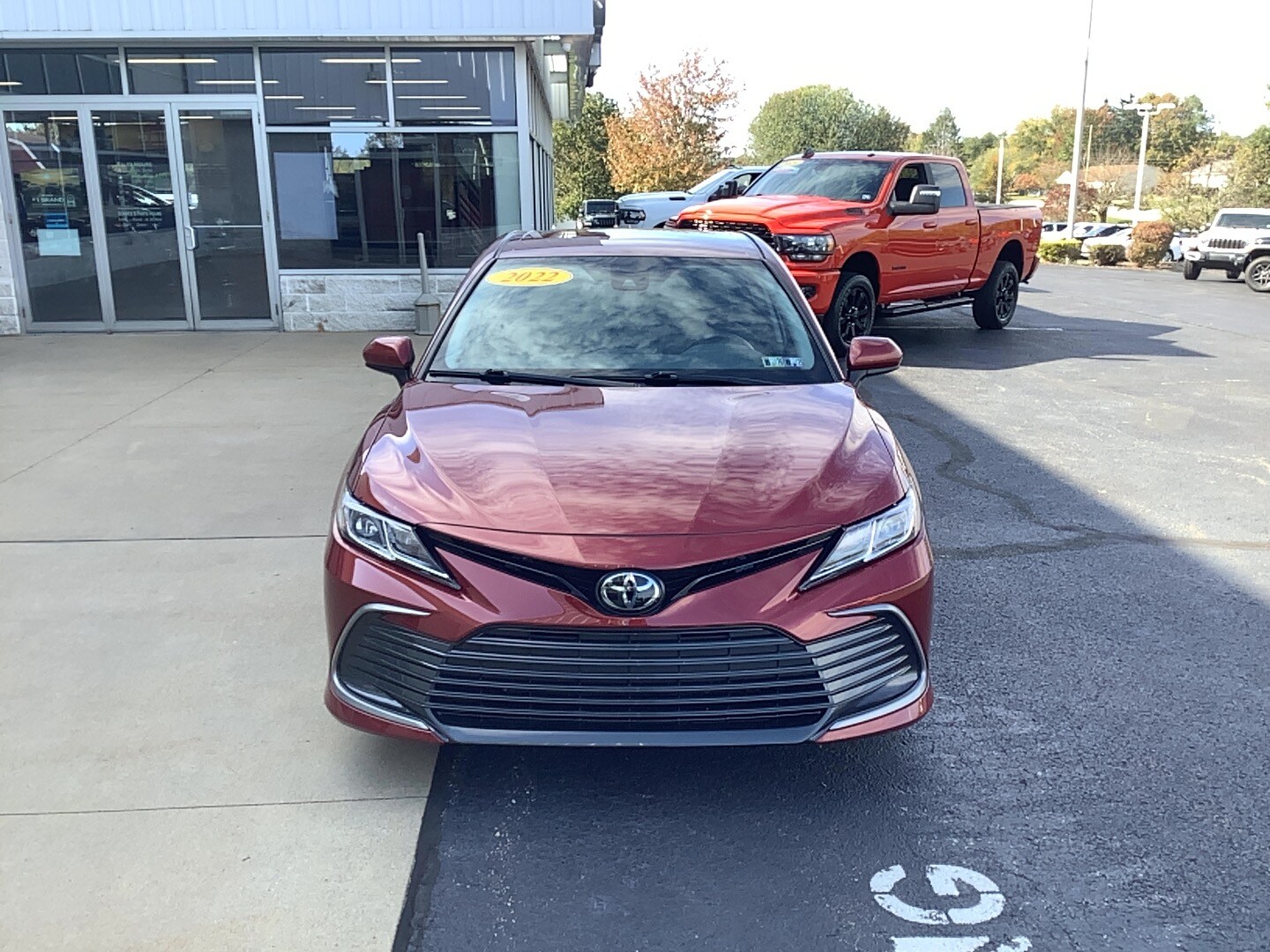 2022 Toyota Camry LE photo 2