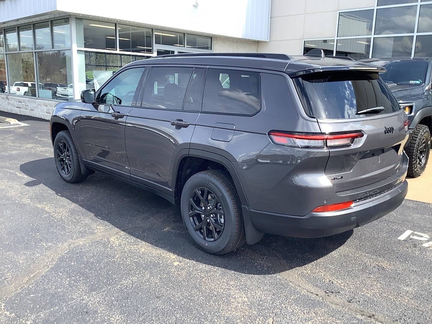2026 Jeep Grand Cherokee L LAREDO ALTITUDE 4X4 - 5