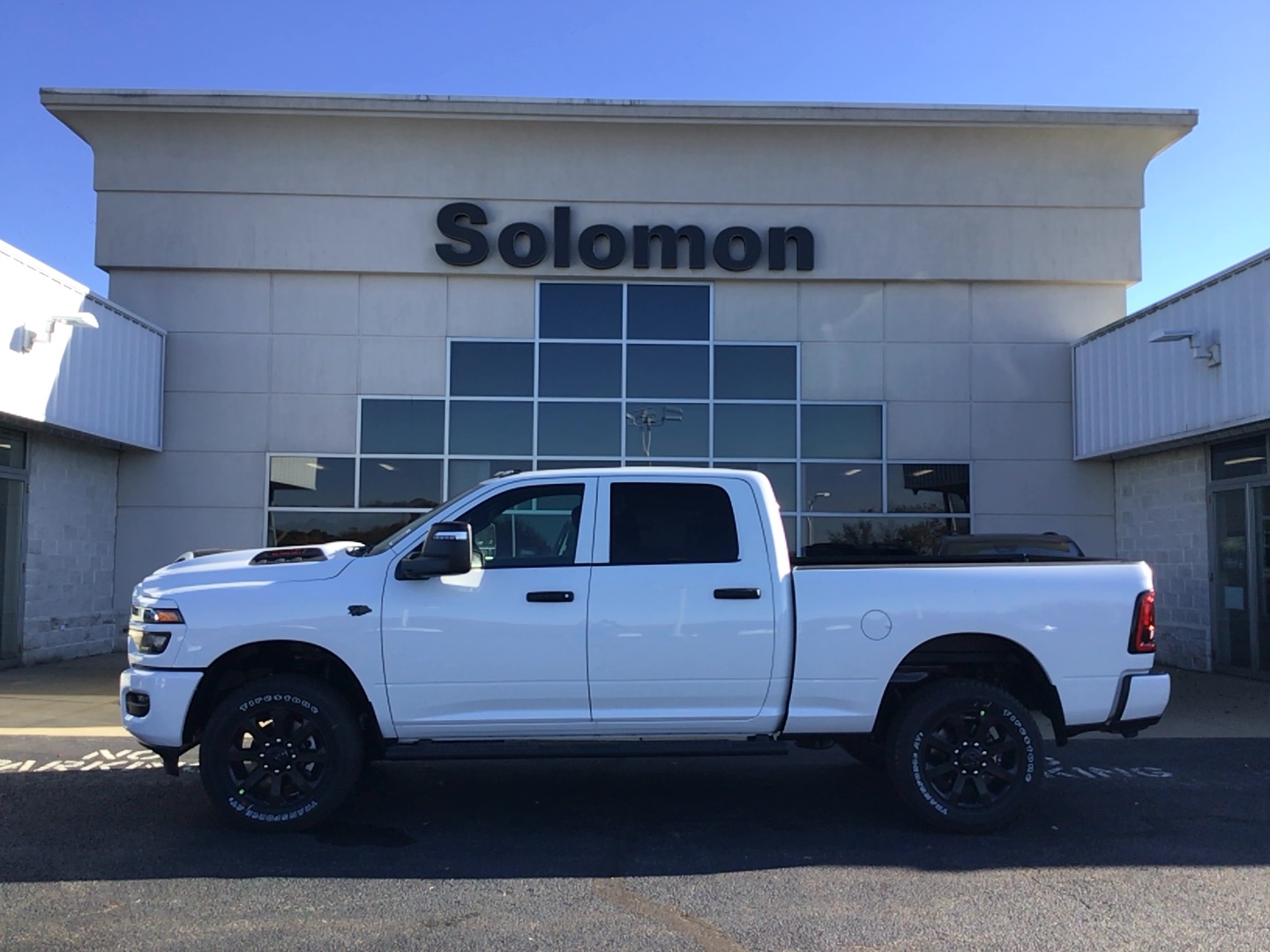 2027 Ram 2500 photo 1 of 13