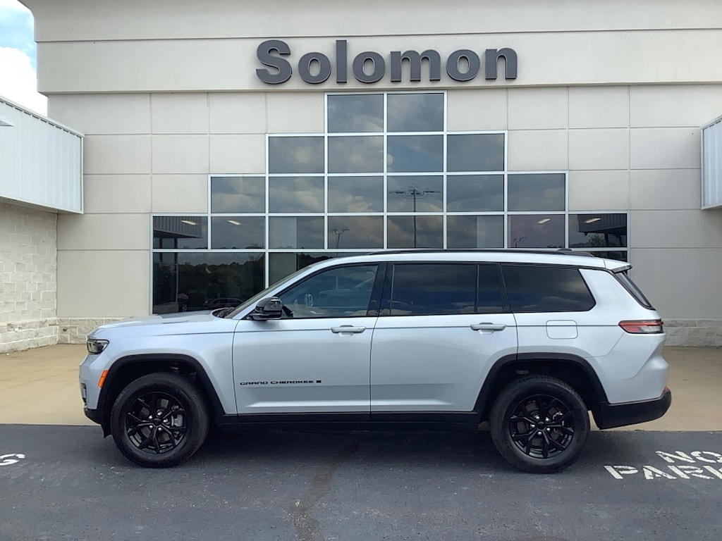 Used 2024 Jeep Grand Cherokee L Altitude Altitude 4x4