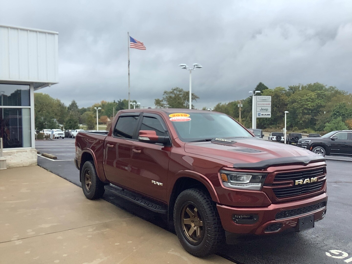 2019 Ram 1500 Laramie photo 3