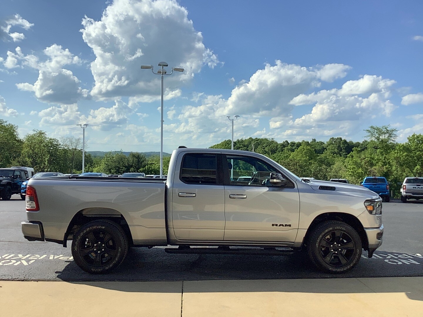 2022 Ram 1500 Big Horn photo 4