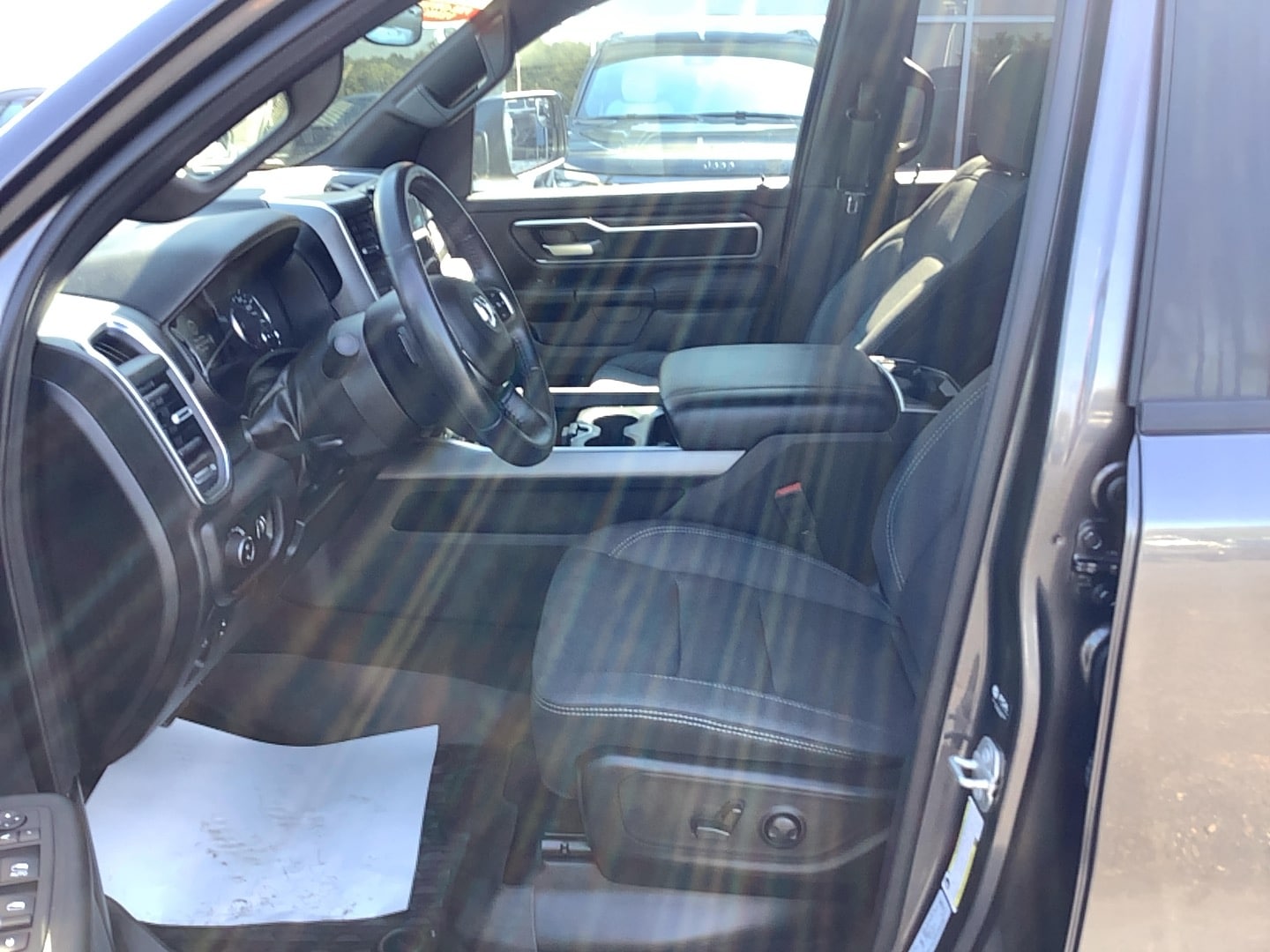 2024 Ram 1500 photo 9 of 13