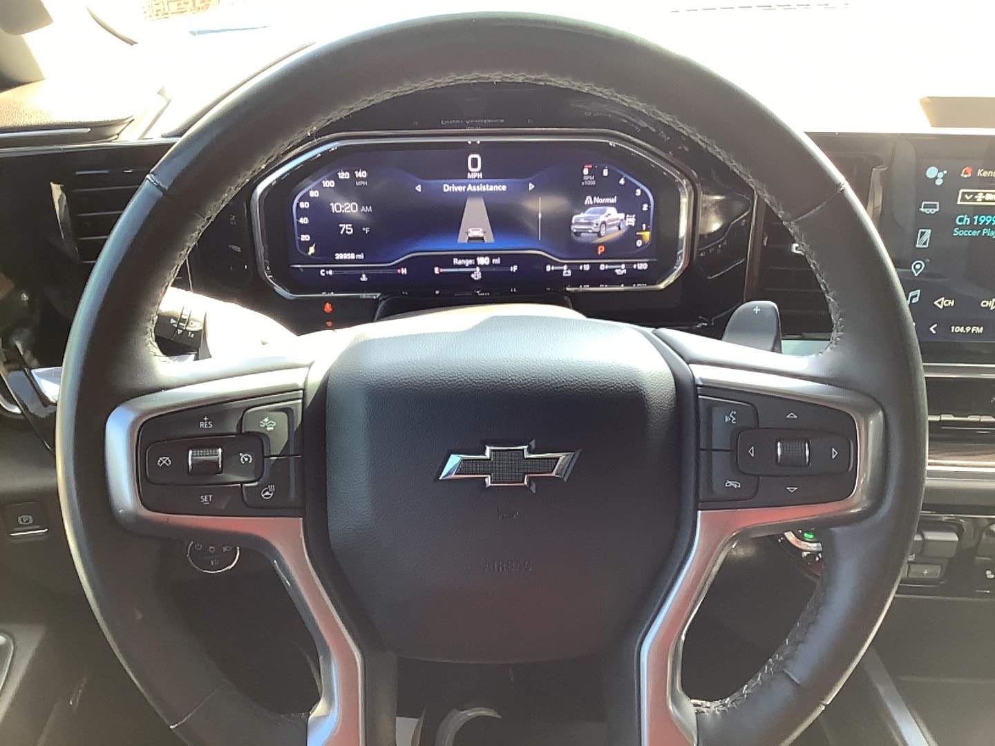 2023 Chevrolet Silverado 1500 RST - 10