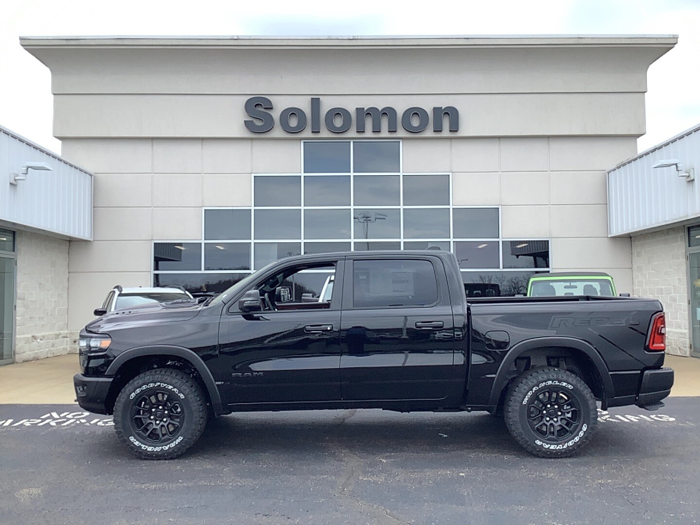 Diamond Black Crystal Pearlcoat 2026 RAM 1500 Rebel Crew Cab 4WD Pickup Truck Four-Wheel Drive 8-Speed Automatic