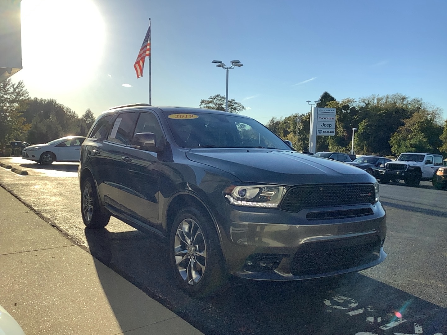 2019 Dodge Durango photo 3 of 15