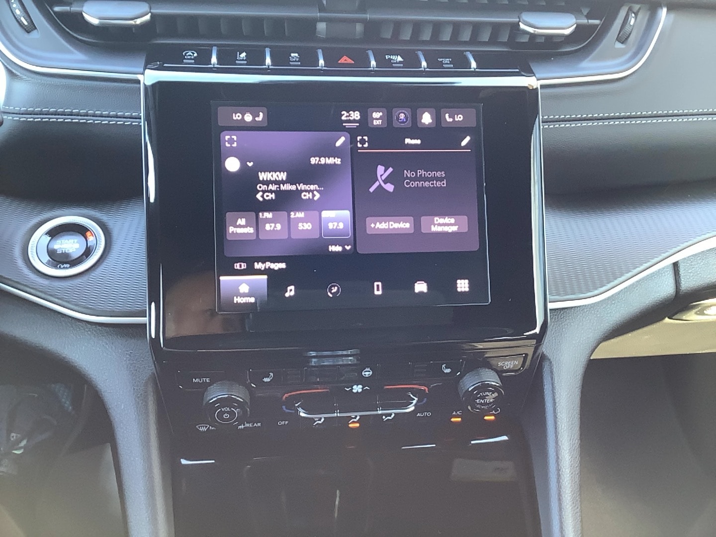 2025 Jeep Grand Cherokee L photo 13 of 14