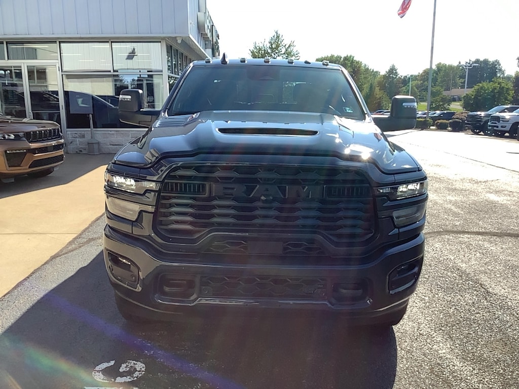 New 2026 Ram 2500 BLACK EXPRESS CREW CAB 4X4 6'4 BOX Pickup