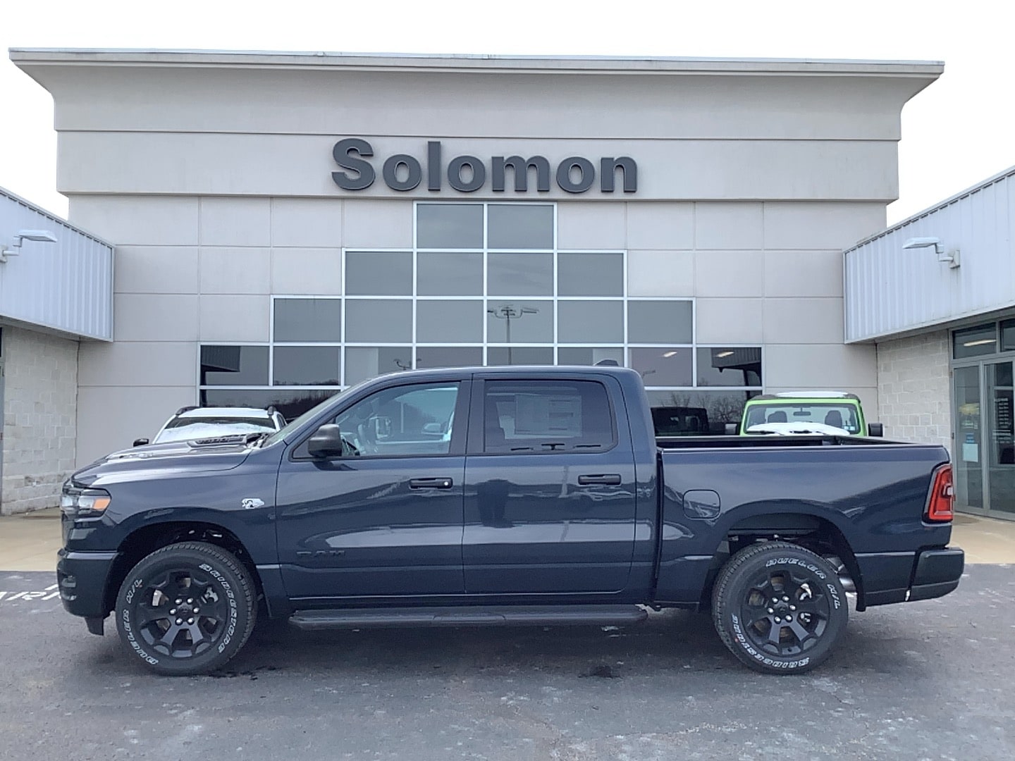 2026 RAM 1500 Express Crew Cab 4WD