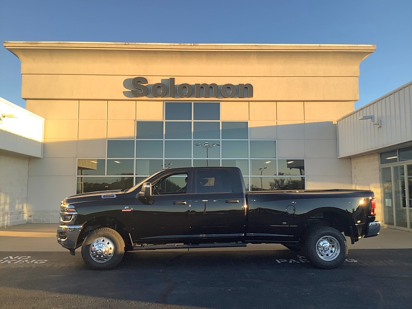 2026 Ram 3500 Pickup  2026 Ram 3500 Pickup