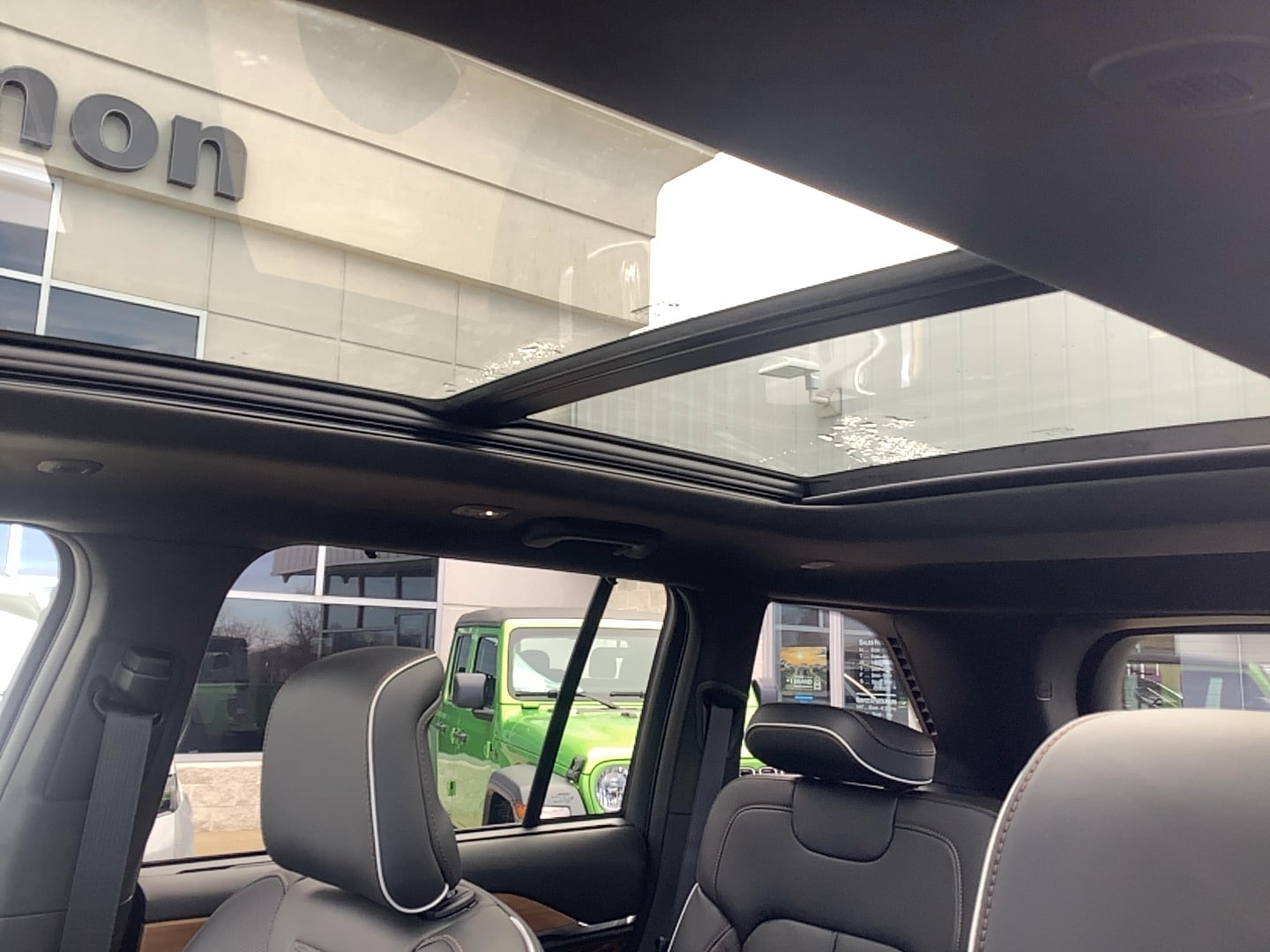 2026 Jeep Grand Cherokee SUMMIT 4X4 - 10