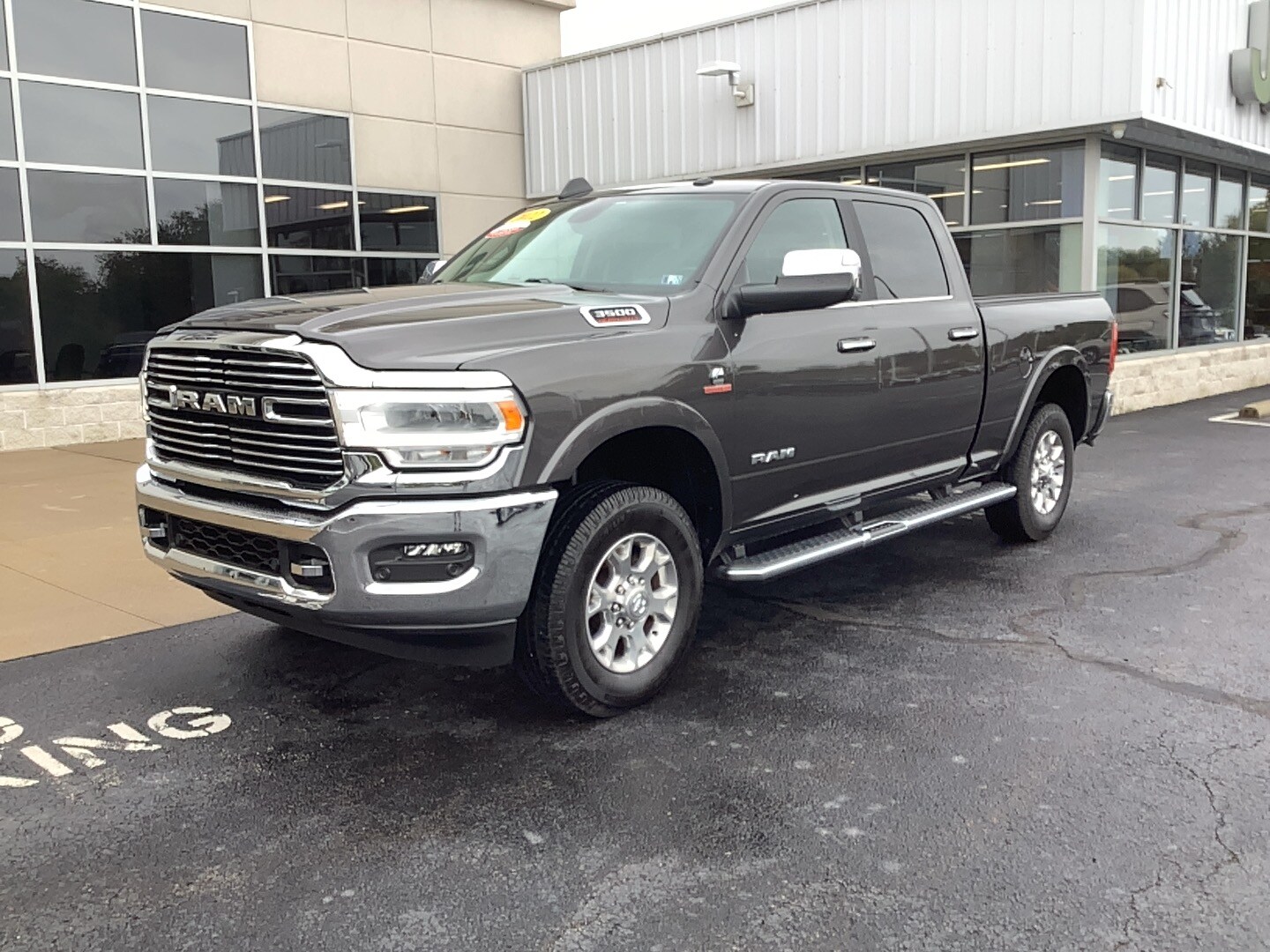 2022 Ram 3500 Laramie photo 3