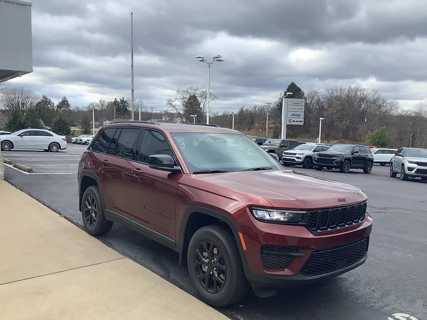 2025 Jeep Grand Cherokee ALTITUDE X 4X4 - 1