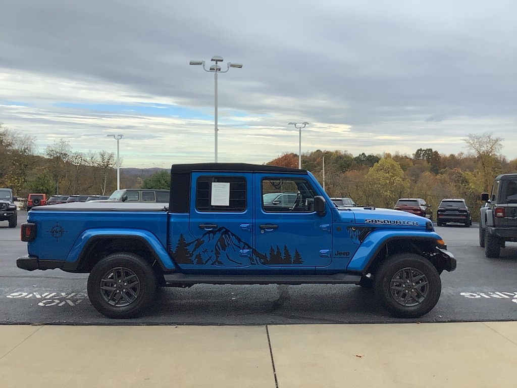 Used 2024 Jeep Gladiator Sport S Sport S 4x4