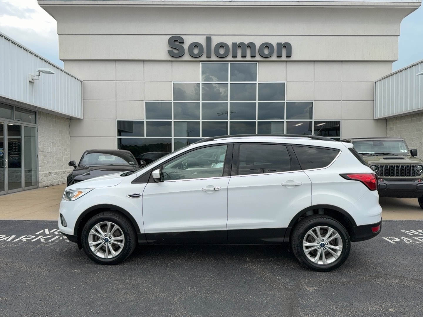 2019 Ford Escape SEL - 0