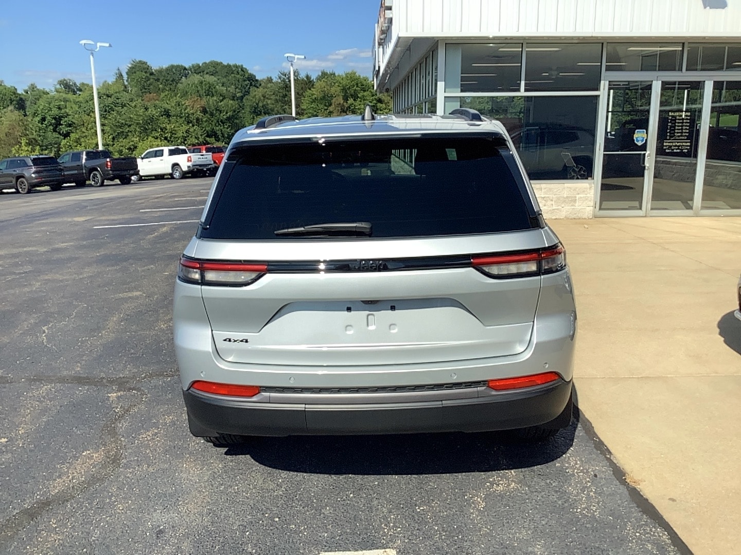 2026 Jeep Grand Cherokee LAREDO ALTITUDE 4X4 - 3