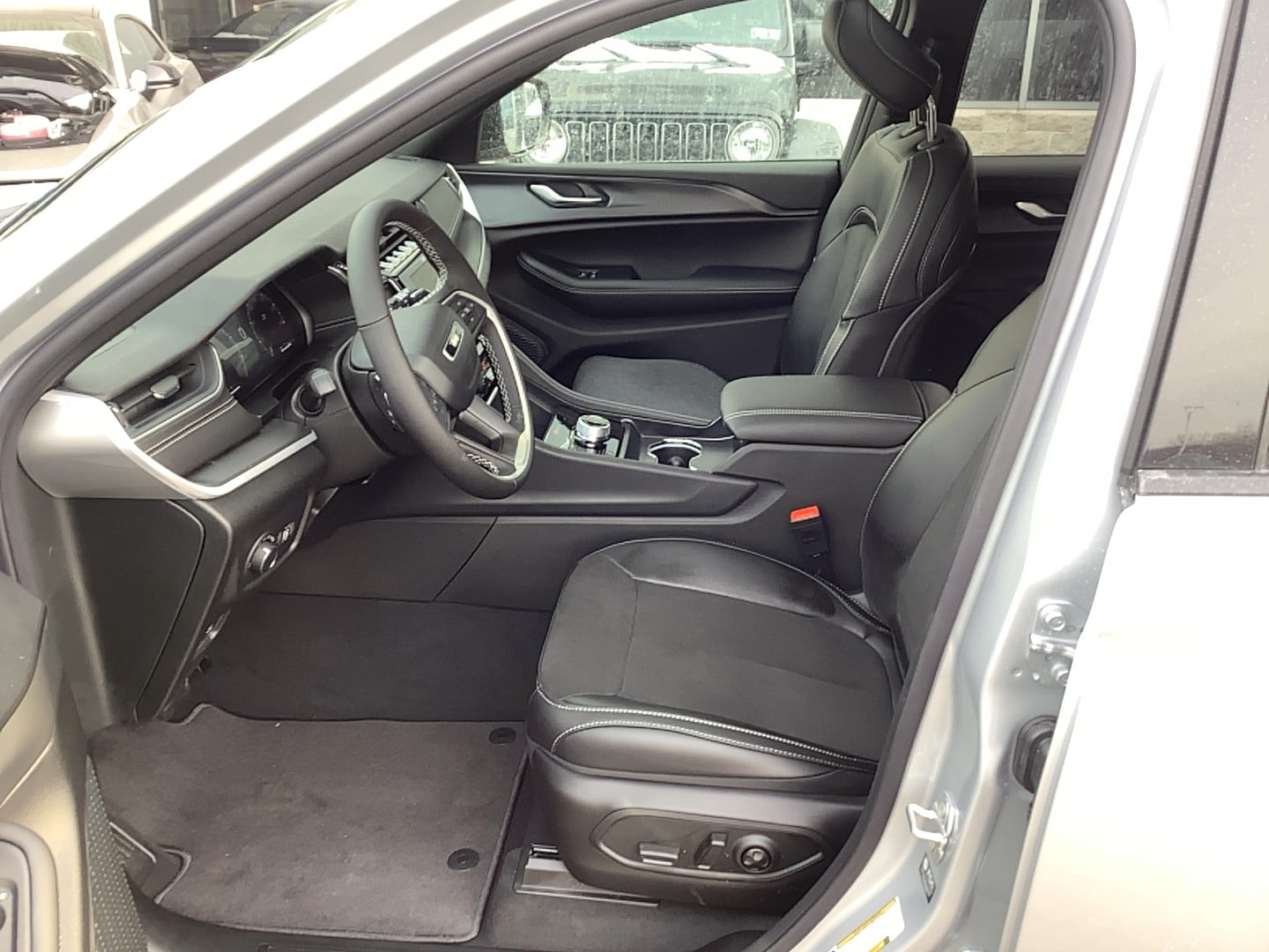 2025 Jeep Grand Cherokee ALTITUDE X 4X4 - 7