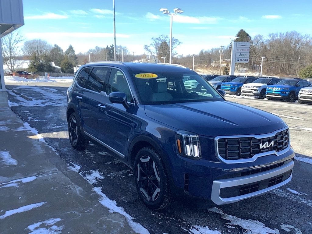 Certified 2023 Kia Telluride S S AWD