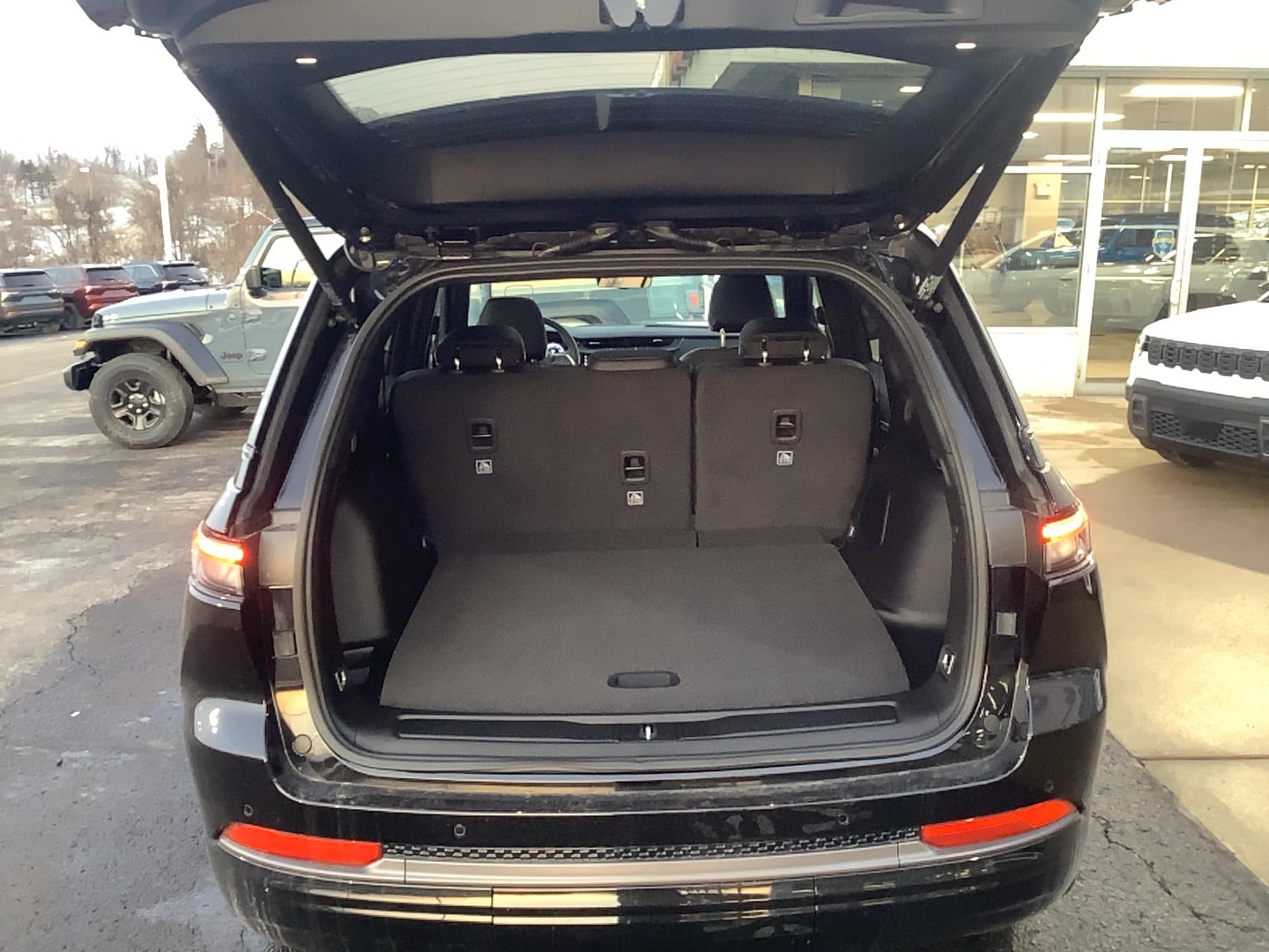2026 Jeep Grand Cherokee LIMITED RESERVE 4X4 - 4