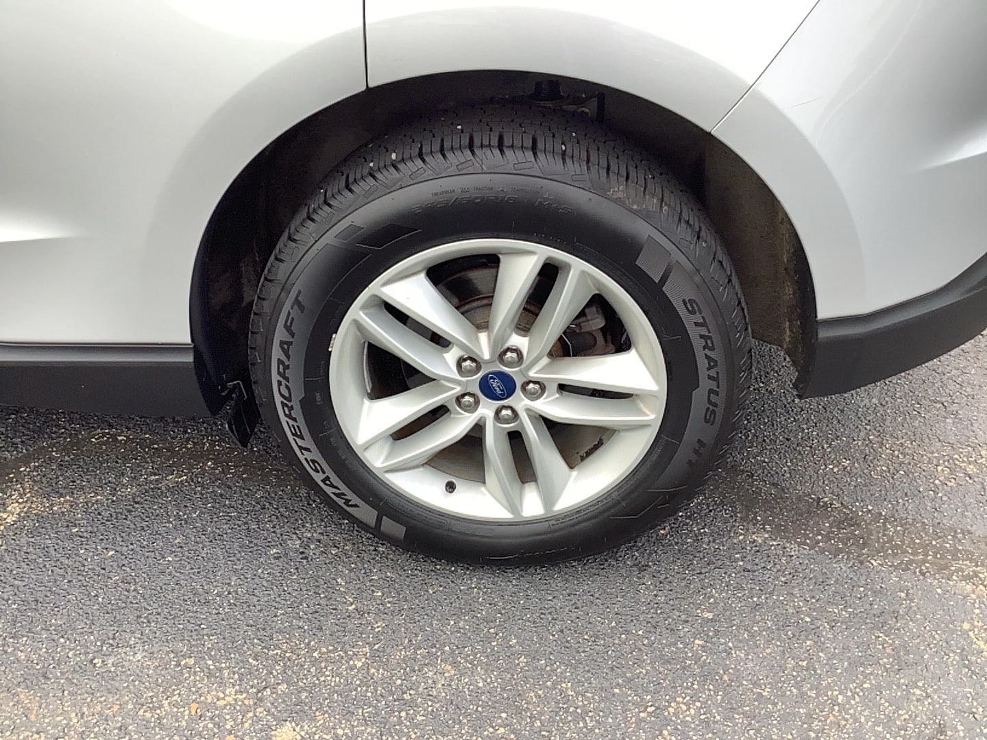 2016 Ford Edge SEL - 6